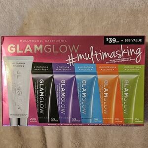 GLAMGLOW Multimasking Set with Colorful Masks